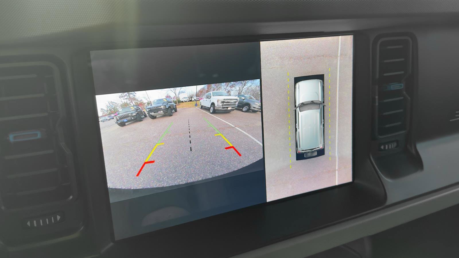 Certified 2023 Ford Bronco Wildtrak image 25