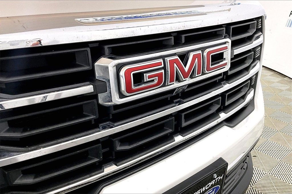 Used 2024 GMC Acadia Elevation w/ Luxury Package image 24