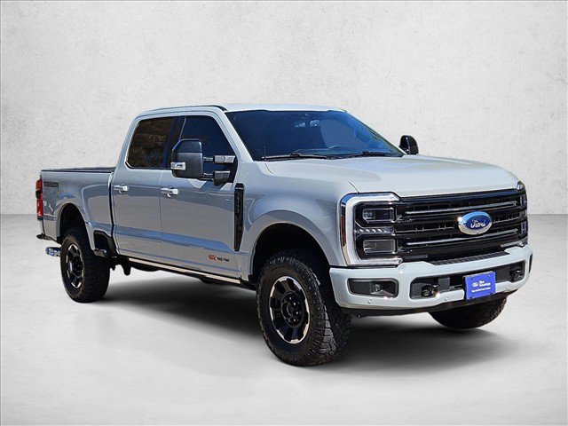 Certified 2025 Ford F250 Platinum w/ Tremor Off-Road Package AWD/4WD image 3