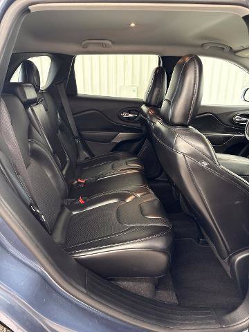 Used 2020 Jeep Cherokee Limited AWD/4WD image 17
