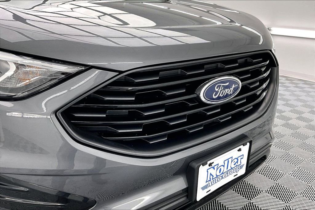 Certified 2022 Ford Edge SEL w/ Sport Appearance Package AWD/4WD image 28
