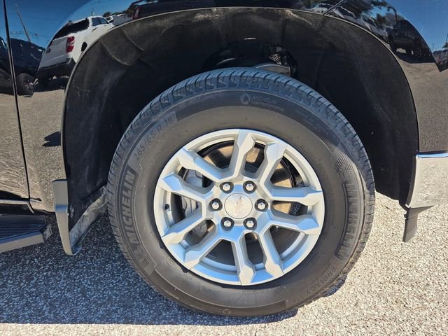 Used 2024 Chevrolet Silverado 1500 LT w/ Convenience Package II image 11