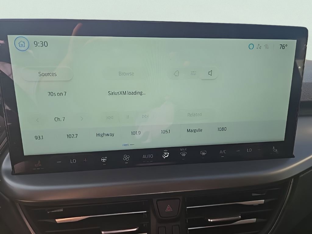 Certified 2025 Ford Escape Active w/ Tech Pack #1 FWD image 44