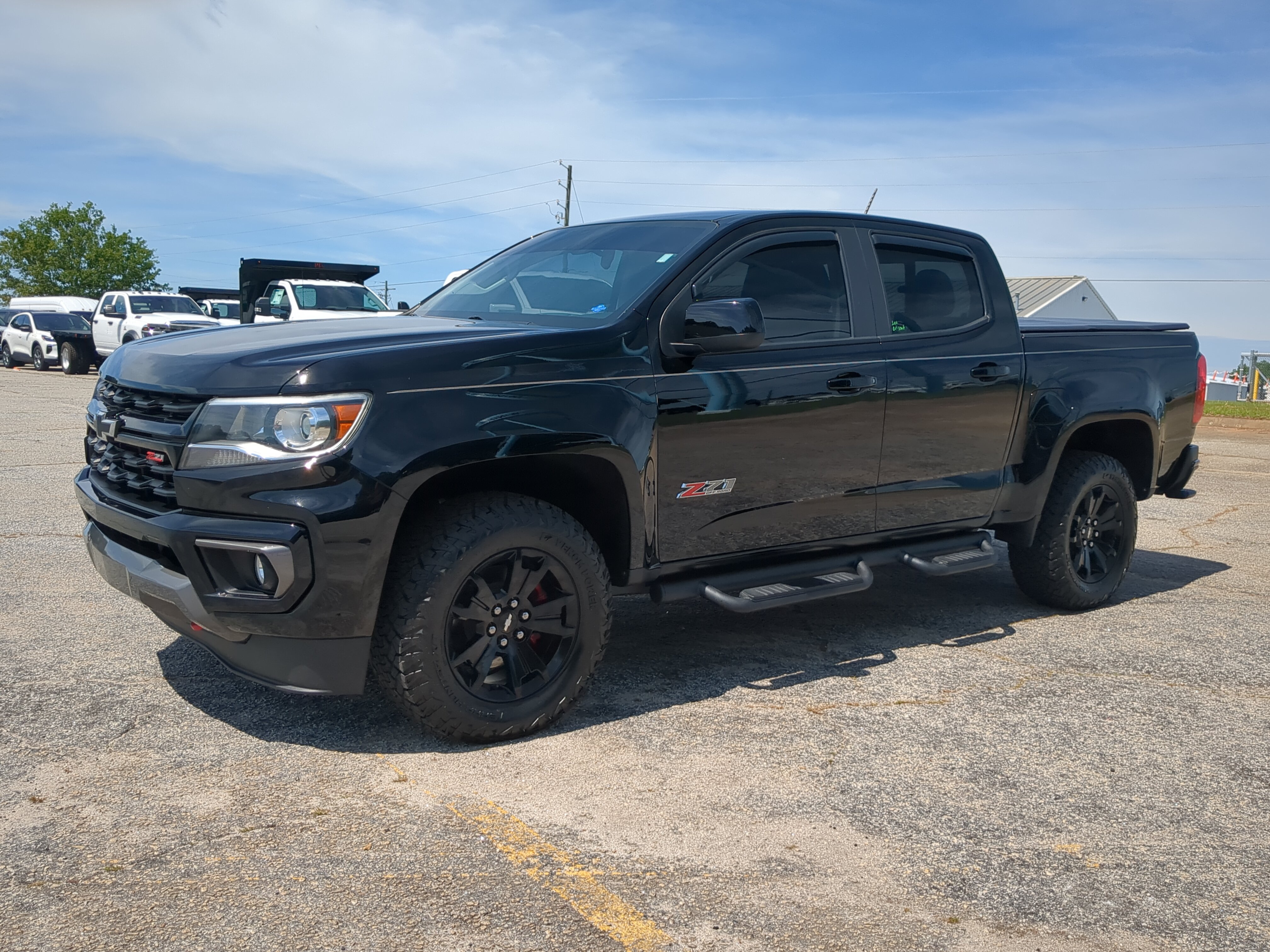 Used 2021 Chevrolet Colorado Z71 w/ Z71 Midnight Edition AWD/4WD image 6