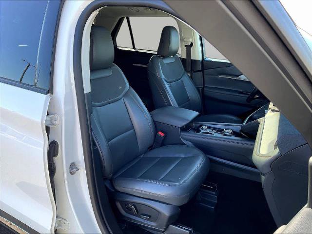 Certified 2025 Ford Explorer Active w/ Active Comfort Package AWD/4WD image 32