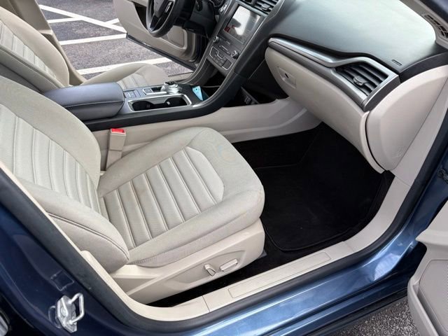 Certified 2019 Ford Fusion SE image 37