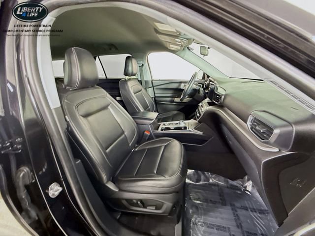 Certified 2022 Ford Explorer XLT w/ Equipment Group 202A image 29