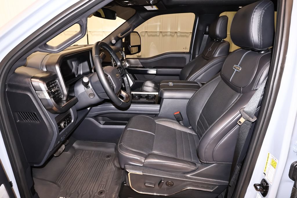 Certified 2026 Ford F250 Platinum AWD/4WD image 13