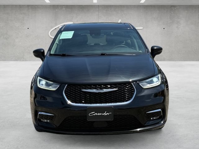 Used 2023 Chrysler Pacifica Touring-L FWD image 19