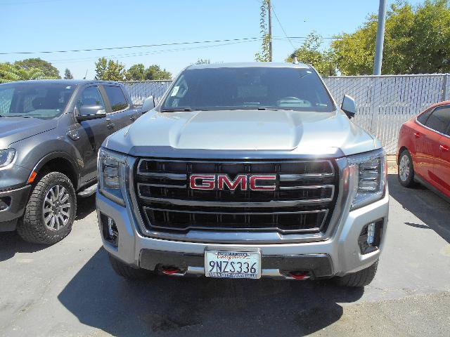 Used 2024 GMC Yukon XL AT4 w/ Technology Package AWD/4WD image 2
