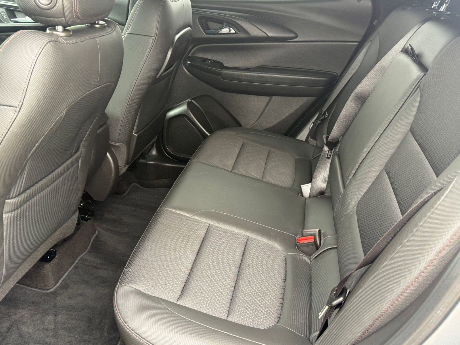 Used 2021 Chevrolet TrailBlazer RS w/ Sun and Liftgate Package image 26