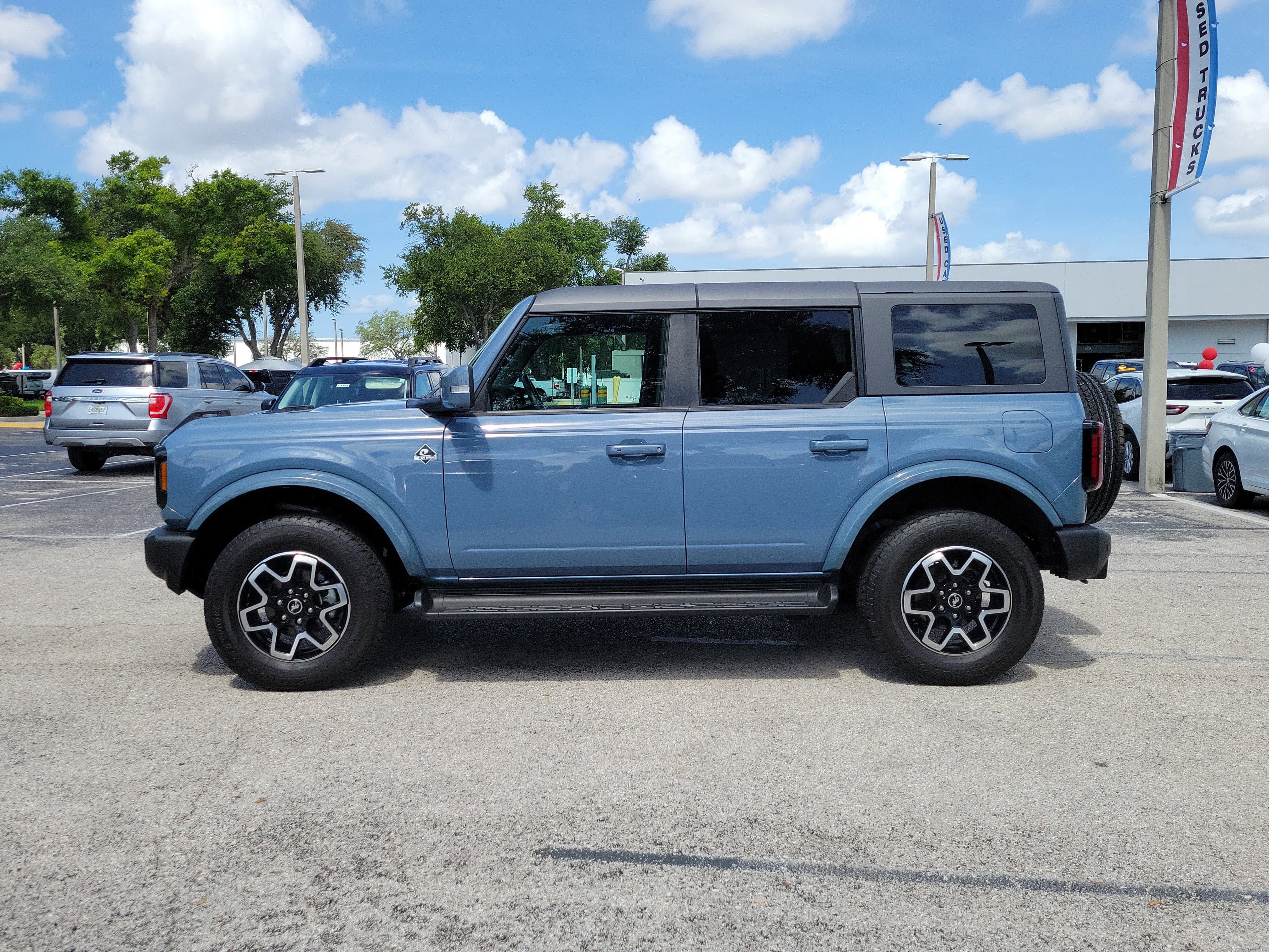 Certified 2025 Ford Bronco Outer Banks AWD/4WD image 6
