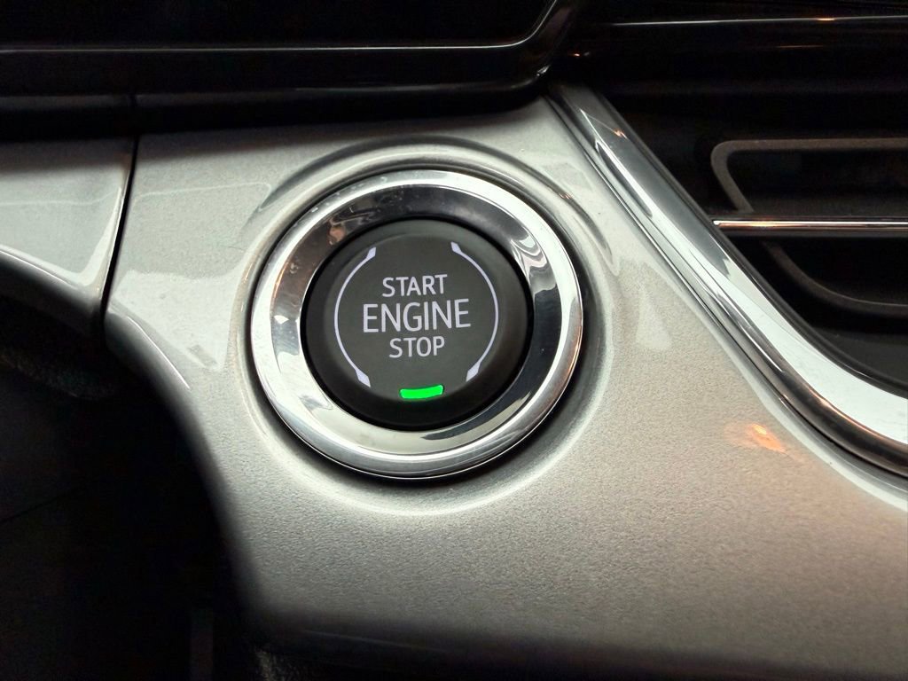 Used 2025 Chevrolet Trax LT w/ Driver Confidence Package image 15