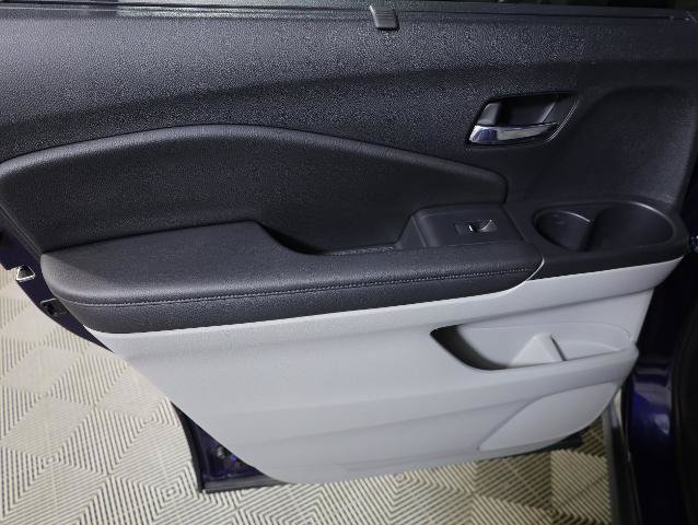 Used 2020 Honda Pilot Touring image 36