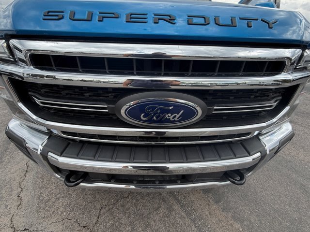 Certified 2020 Ford F350 Lariat w/ Tremor Off-Road Package AWD/4WD image 23