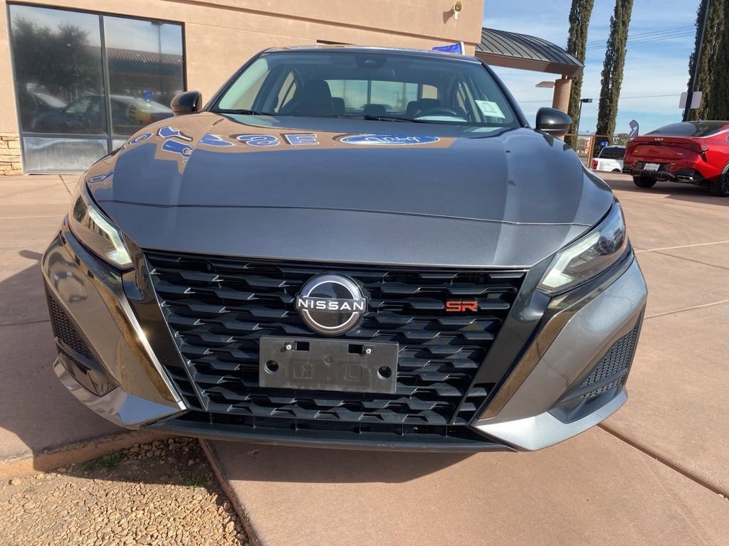 Used 2024 Nissan Altima 2.5 SR image 10