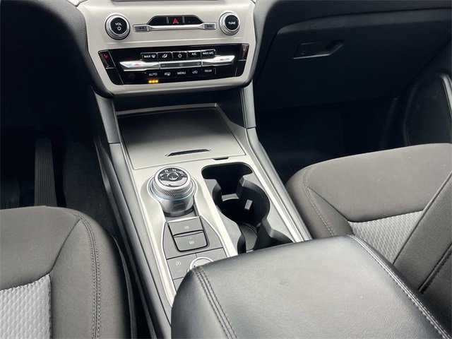 Certified 2023 Ford Explorer XLT image 17