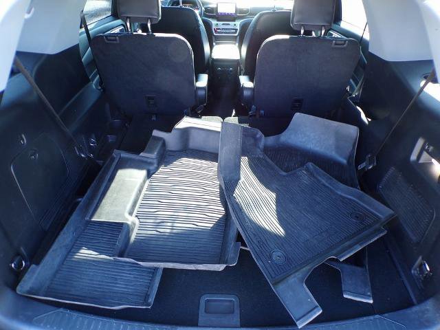 Certified 2022 Ford Explorer XLT w/ Equipment Group 202A image 10