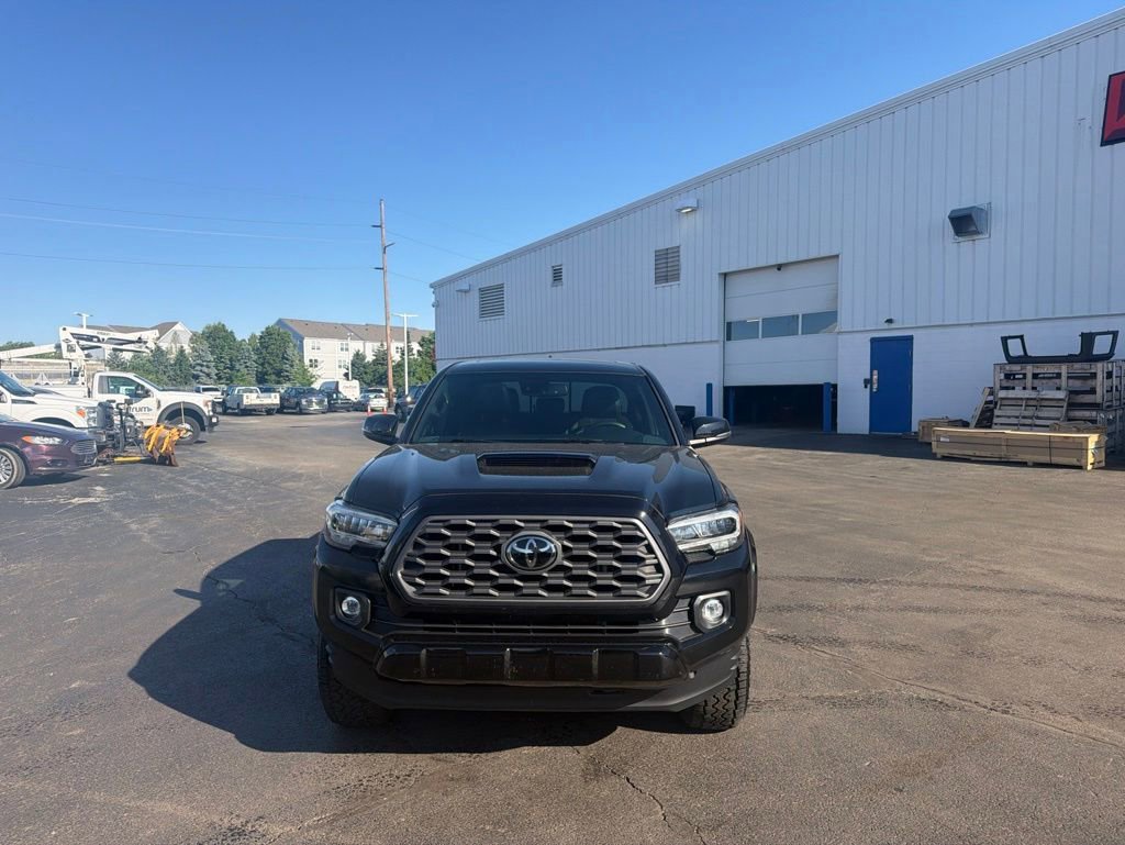 Used 2021 Toyota Tacoma TRD Sport w/ TRD Premium Sport Package AWD/4WD image 2