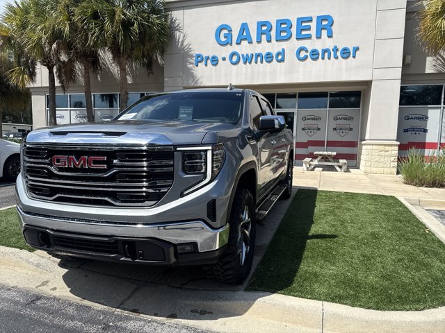 Used 2025 GMC Sierra 1500 SLT w/ SLT Premium Package AWD/4WD image 2