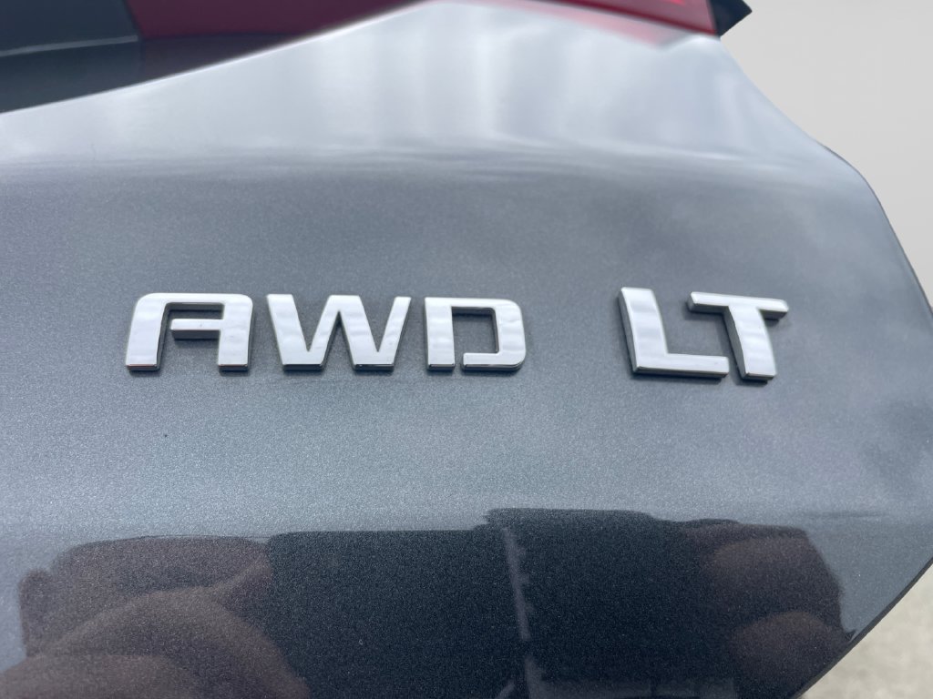 Used 2018 Chevrolet Equinox LT AWD/4WD image 18