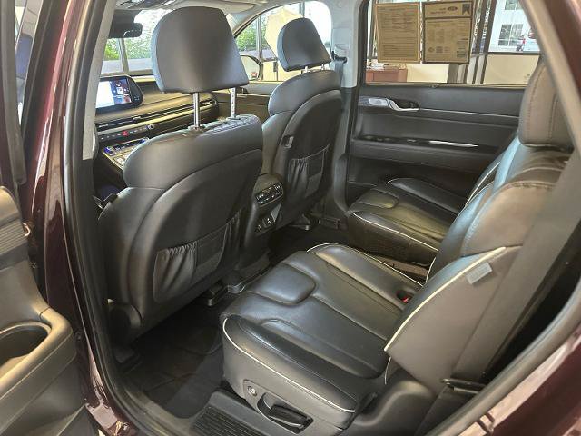 Used 2023 Hyundai Palisade Limited AWD/4WD image 7