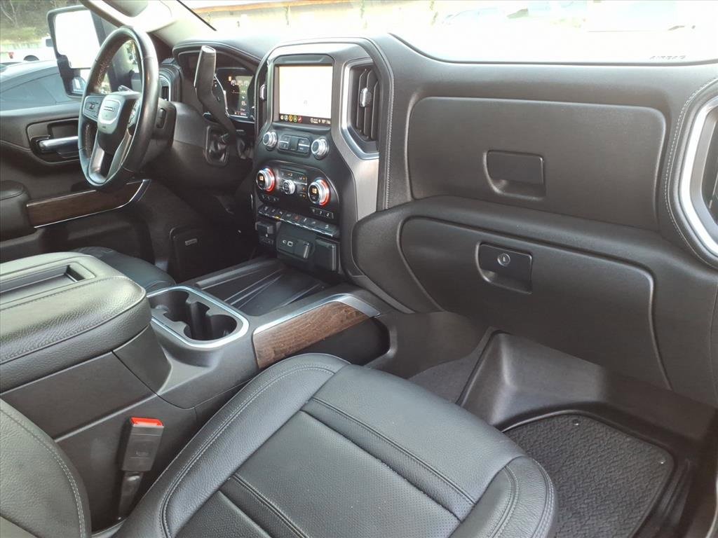 Used 2022 GMC Sierra 3500 Denali w/ Denali Ultimate Package image 10