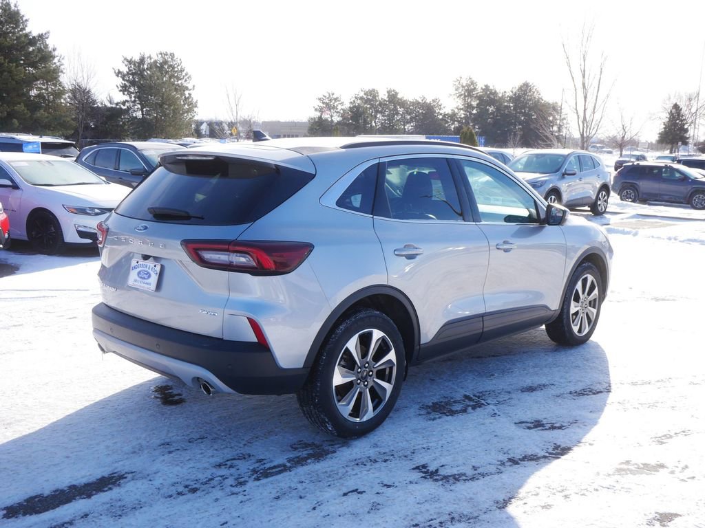 Certified 2024 Ford Escape Platinum image 5