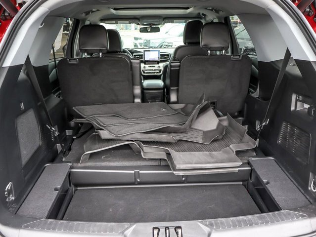 Certified 2023 Ford Explorer XLT w/ Equipment Group 202A AWD/4WD image 30