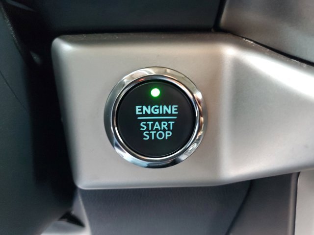 Certified 2024 Ford Expedition XLT image 30