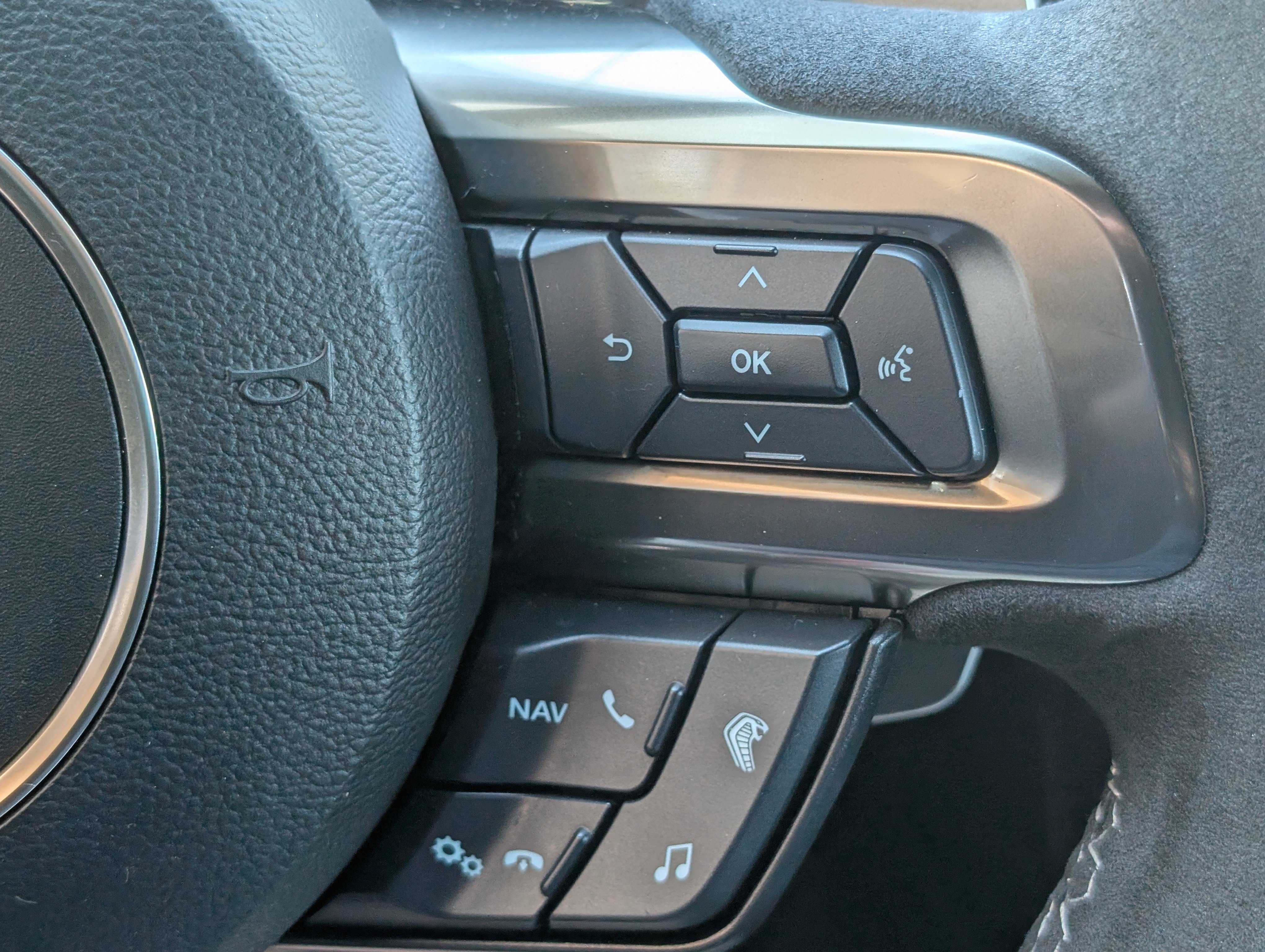 Certified 2021 Ford Mustang Shelby GT500 w/ Carbon Fiber Track Pack image 20