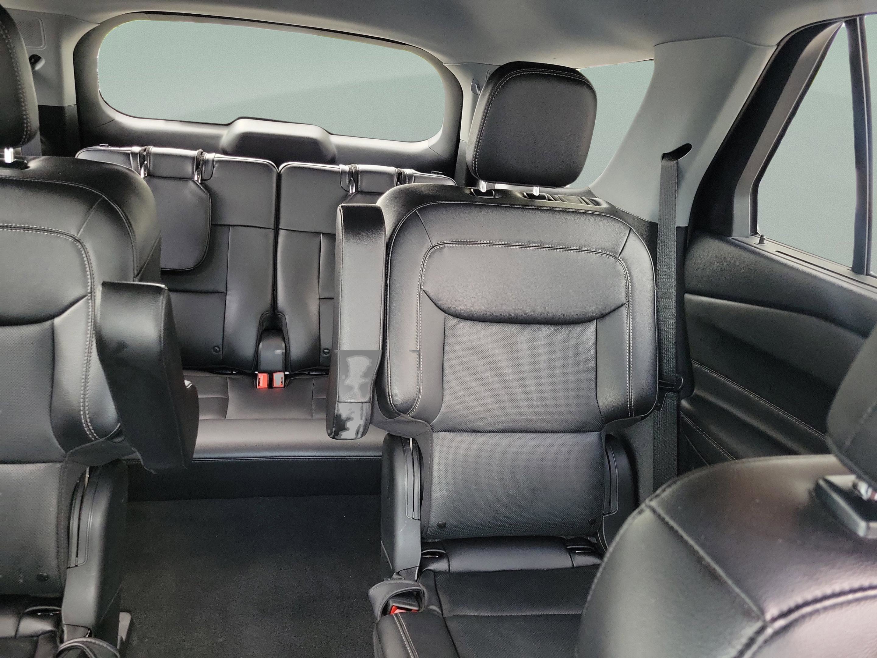 Certified 2023 Ford Explorer Limited w/ Limited Technology Package RWD image 10