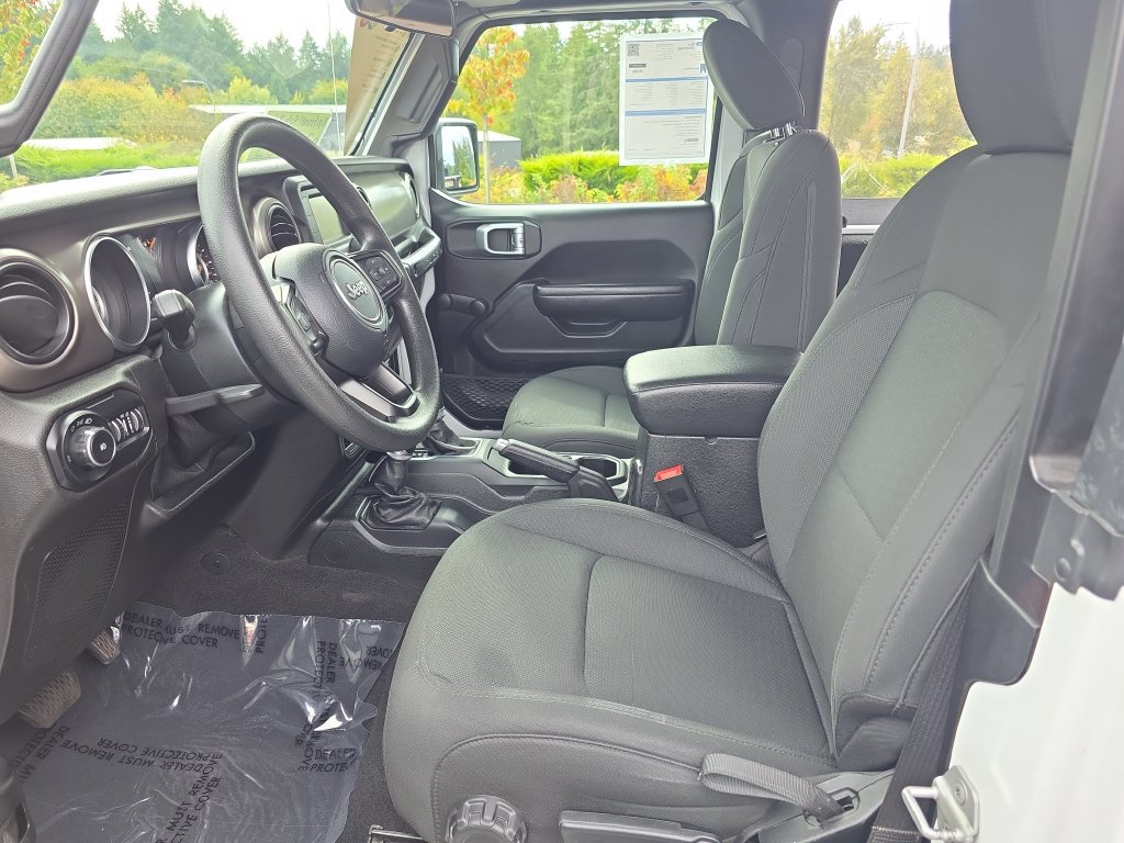 Used 2020 Jeep Wrangler Sport AWD/4WD image 5