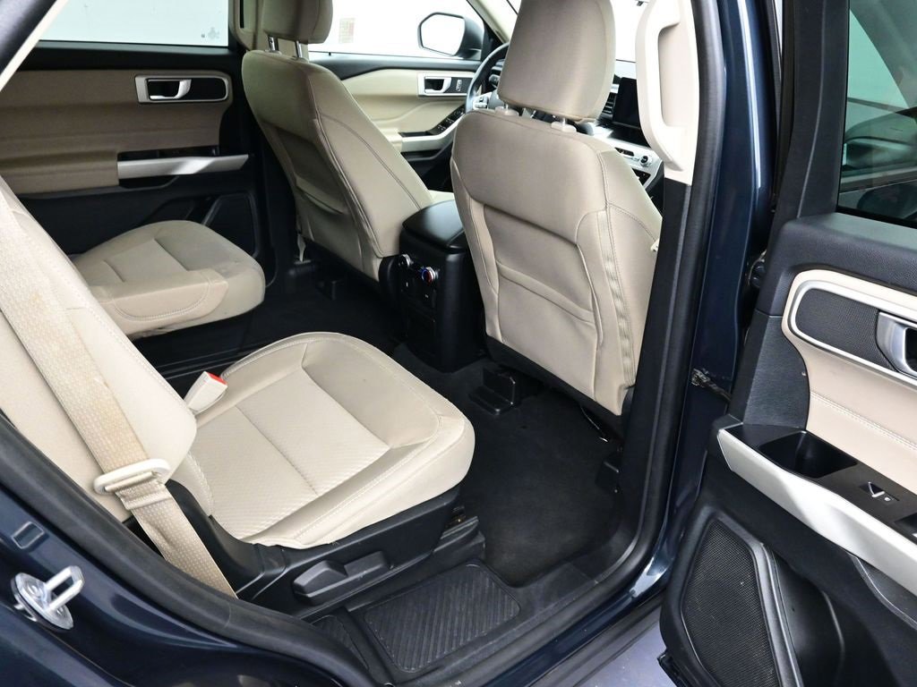 Certified 2022 Ford Explorer XLT w/ Class IV Trailer Tow Package image 43