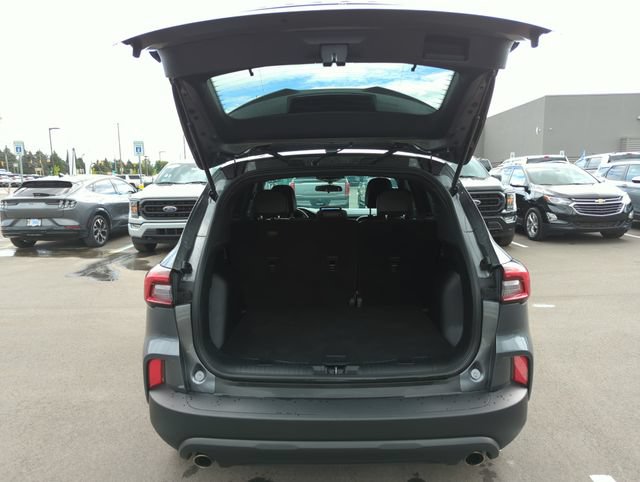 Certified 2025 Ford Escape ST-Line AWD/4WD image 18
