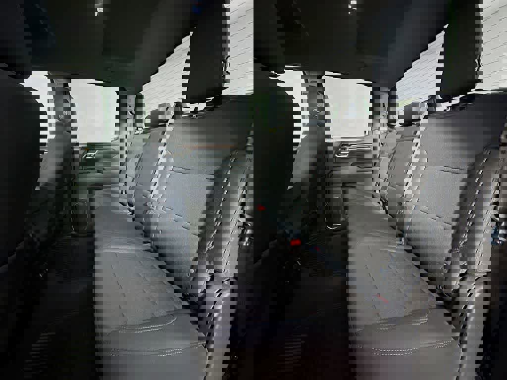 Used 2025 Chevrolet Silverado 1500 LT image 16