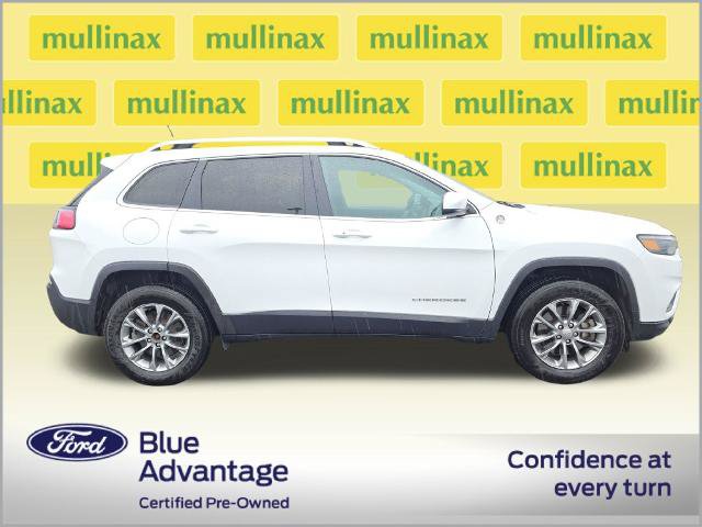 Used 2020 Jeep Cherokee Latitude Plus w/ Cold Weather Group AWD/4WD image 2