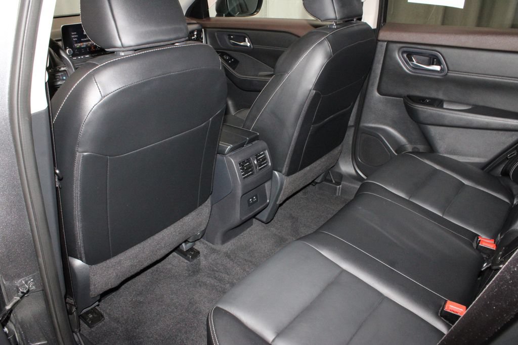 Used 2023 Nissan Rogue SL AWD/4WD image 20