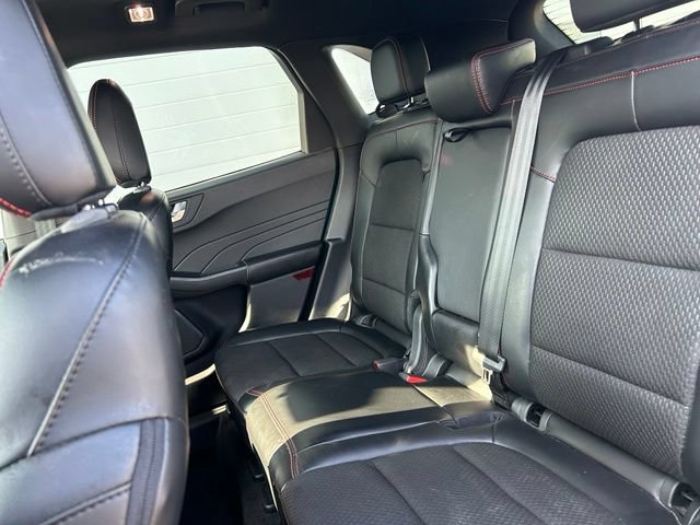 Certified 2023 Ford Escape ST-Line w/ Tech Pack #1 AWD/4WD image 9
