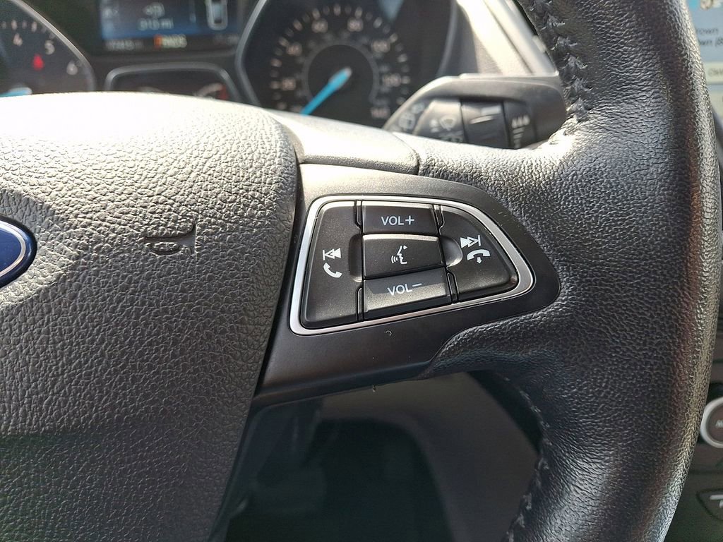 Certified 2018 Ford Escape Titanium w/ Ford Safe & Smart Package image 24