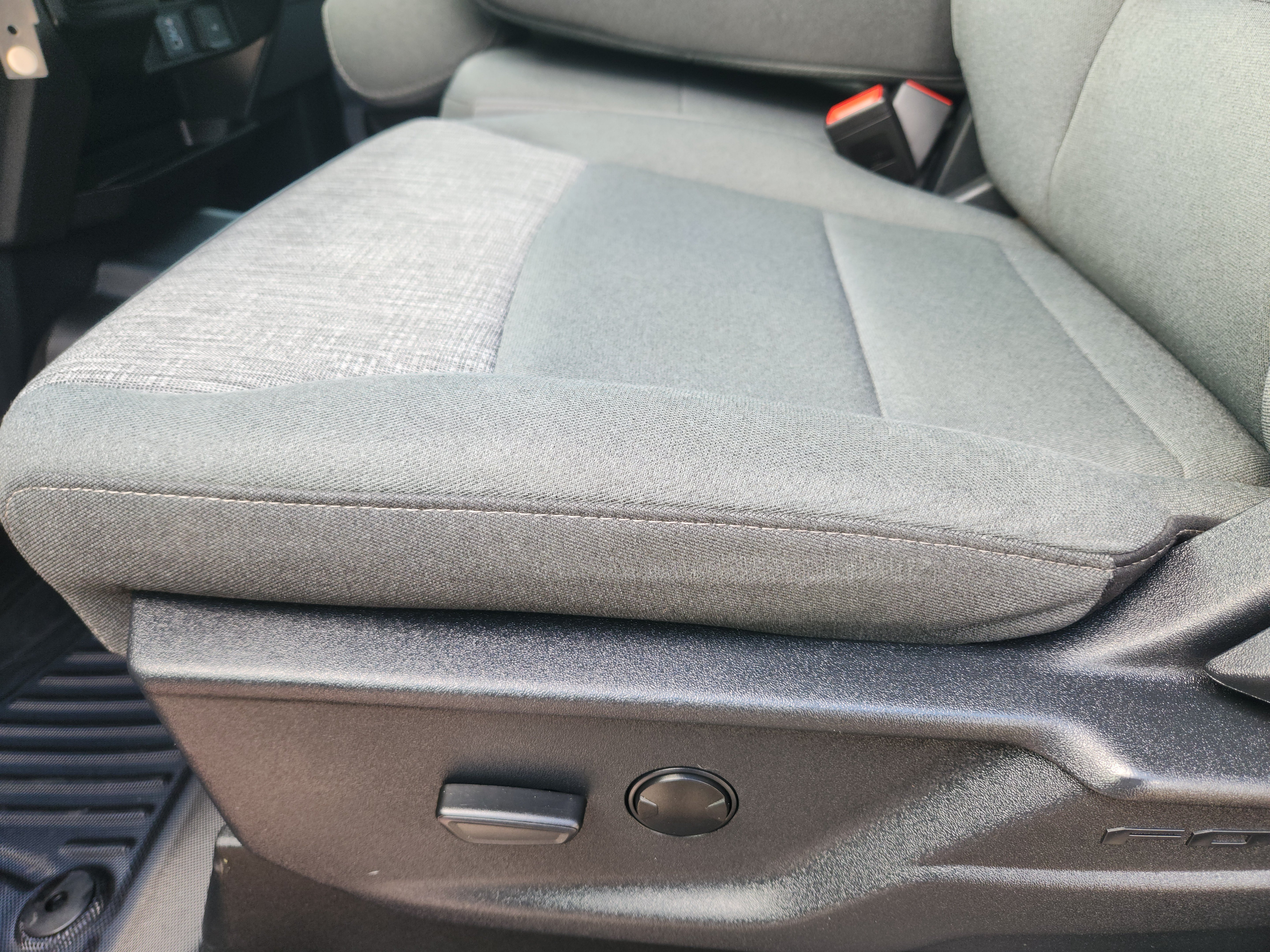 Certified 2025 Ford F250 XLT AWD/4WD image 18