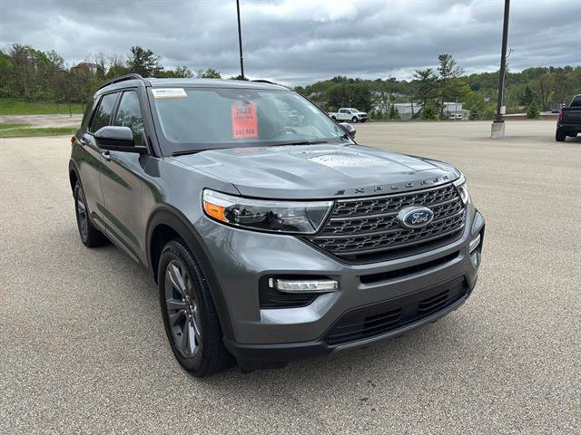 Certified 2023 Ford Explorer XLT w/ Equipment Group 202A AWD/4WD image 6