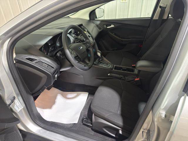 Certified 2017 Ford Focus SE image 7