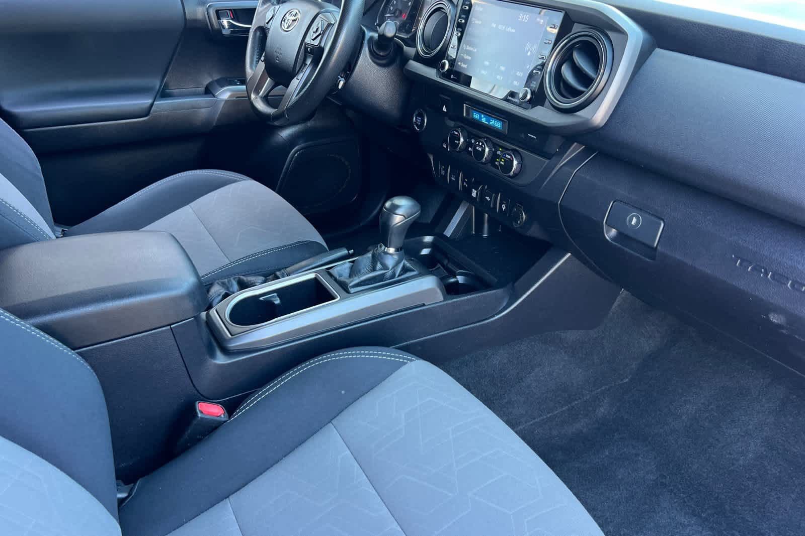 Used 2021 Toyota Tacoma TRD Sport w/ Technology Package RWD image 16