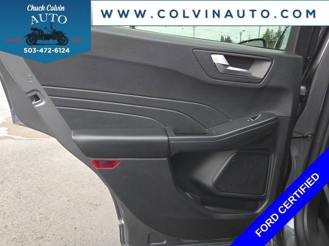 Certified 2025 Ford Escape Platinum image 18