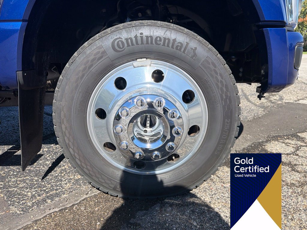 Certified 2026 Ford F450 Platinum w/ FX4 Off-Road Package AWD/4WD image 41