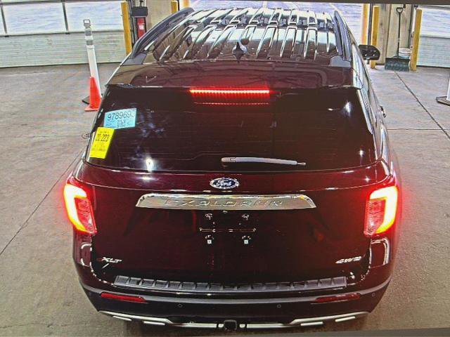 Certified 2023 Ford Explorer XLT w/ Equipment Group 202A image 3