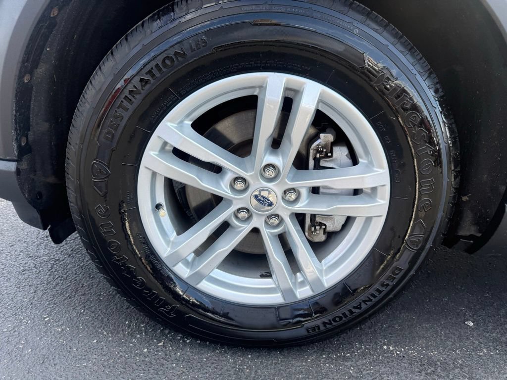 Certified 2021 Ford Explorer XLT RWD image 12