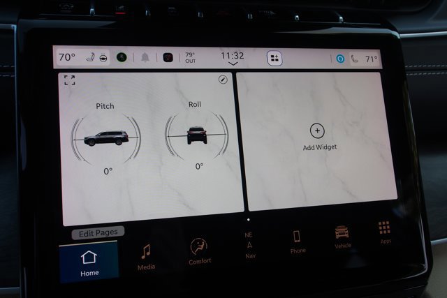 Used 2024 Jeep Grand Cherokee L Limited w/ Black Appearance Package image 31