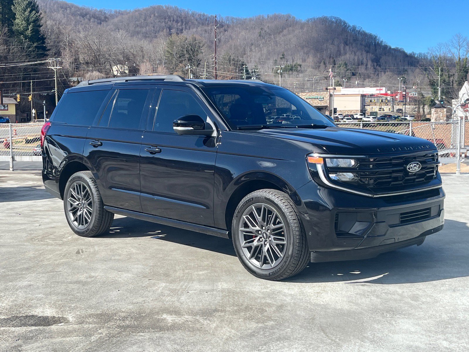 Certified 2025 Ford Expedition Platinum w/ Stealth Performance Package